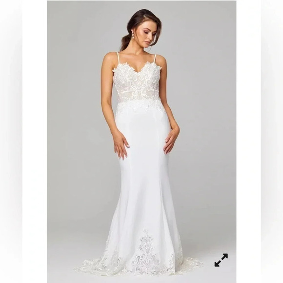 Tania Olsen White Wedding Dress ELISE TC318 Size 0 - Picture 1 of 9